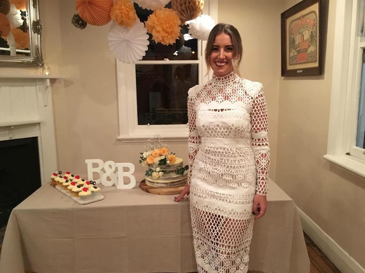 How to Rent Clothing for the Holidays - Retro Housewife Goes Green