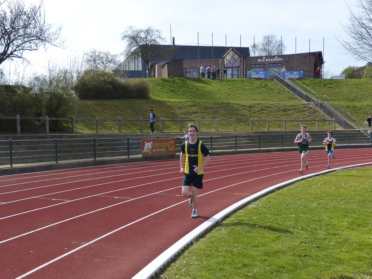 Free Images : grass, structure, lawn, floor, asphalt, line, green, lane ...
